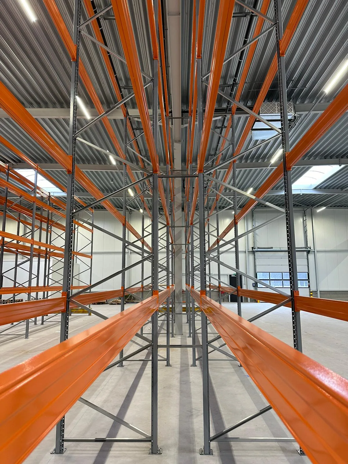 Oranje industrieel pallet rackingsysteem